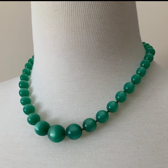 Midcentury Teal Grean Moonglow Thermoset Necklace - Picture 2 of 6